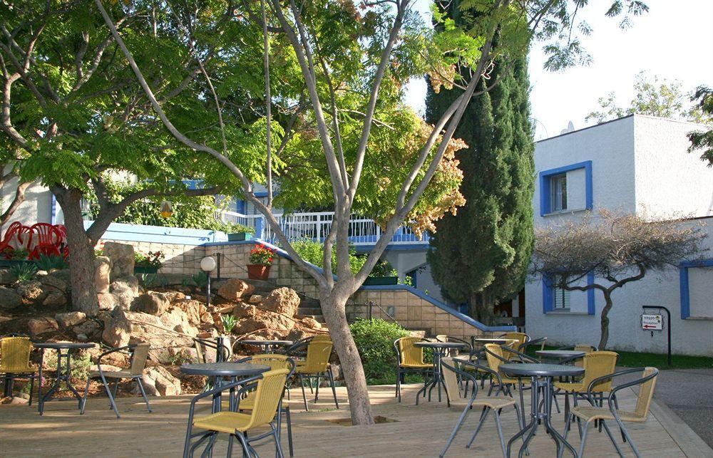 Travel Hotel Gesher Haziv Luaran gambar
