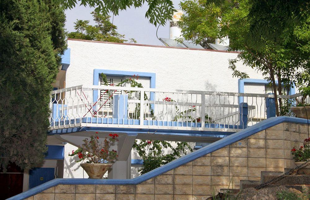 Travel Hotel Gesher Haziv Luaran gambar