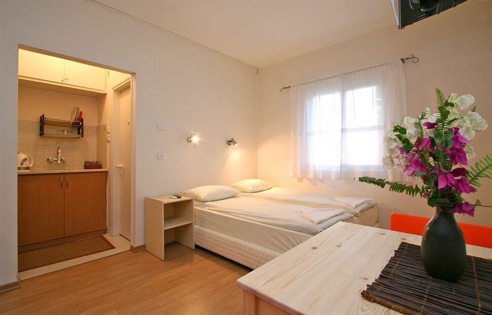 Travel Hotel Gesher Haziv Luaran gambar