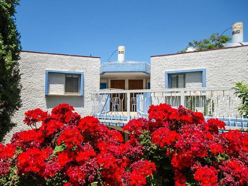 Travel Hotel Gesher Haziv Luaran gambar