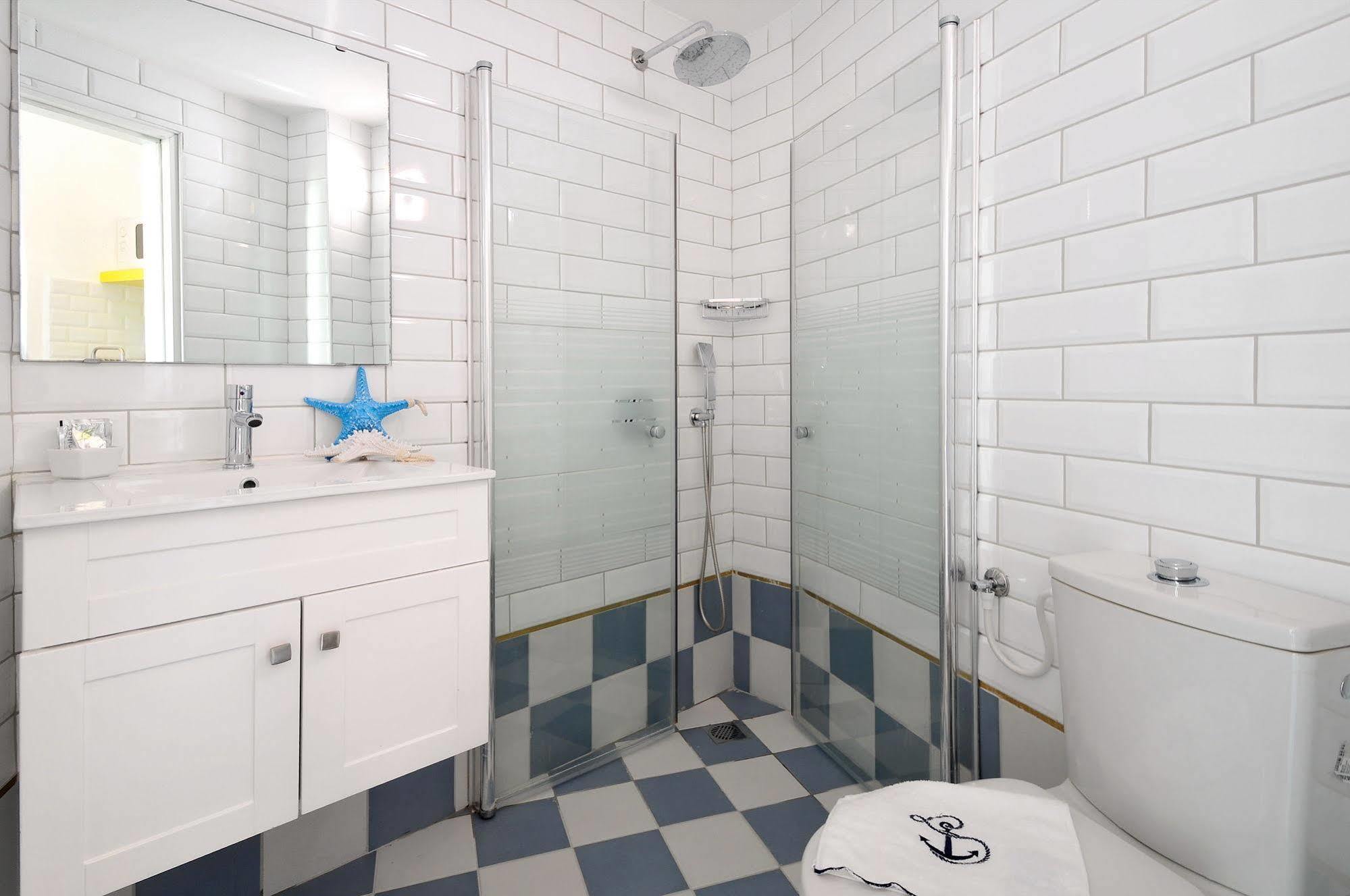 Travel Hotel Gesher Haziv Luaran gambar